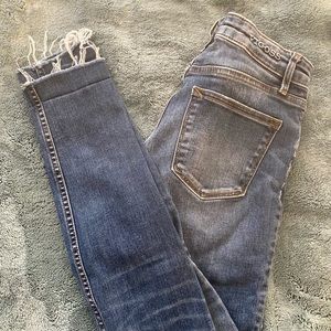 Vigoss Size 25 raw edge lightly destroyed jeans